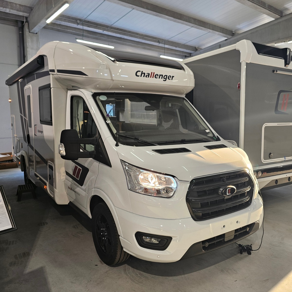 Autocaravana Challenger – 260 Graphite Edition 2027